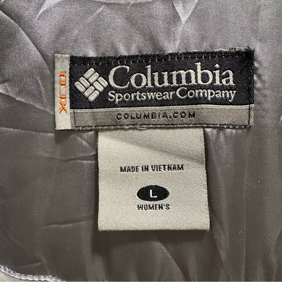 Women's White Quilted Jacket - Picture 4 of 9